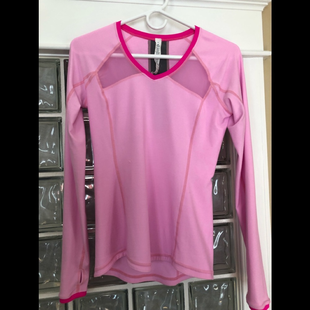 Lululemon workout top